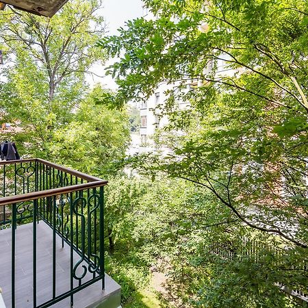 New Studio With Balcony リヴィウ エクステリア 写真