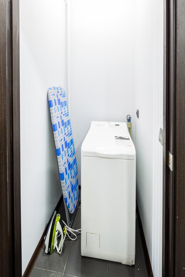 New Studio With Balcony リヴィウ エクステリア 写真
